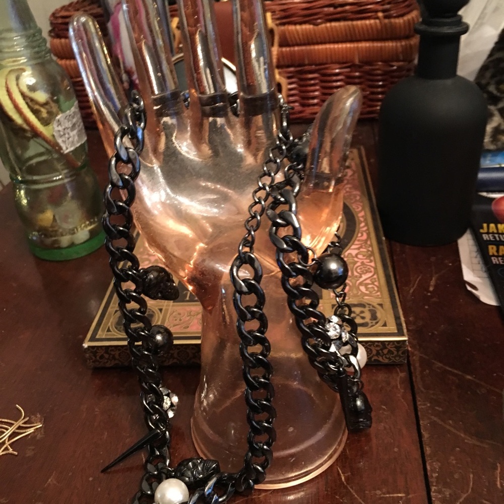 Metal Skull Bracelet and Necklace Set